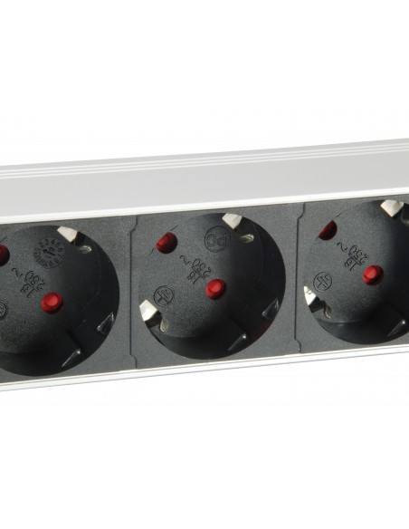 Equip 333309 base múltiple 1,8 m 7 salidas AC Interior Negro, Blanco