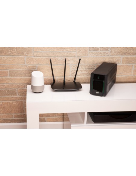 APC BX950MI sistema de alimentación ininterrumpida (UPS) Línea interactiva 0,95 kVA 520 W 6 salidas AC