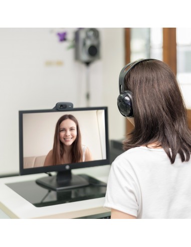 Logitech C270 HD cámara web 3 MP 1280 x 720 Pixeles USB 2.0 Negro