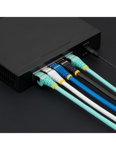 StarTech.com Cable de 2m de Red Ethernet CAT6a - Blanco - Low Smoke Zero Halogen (LSZH) - 10GbE - 500MHz - PoE++ de 100W -